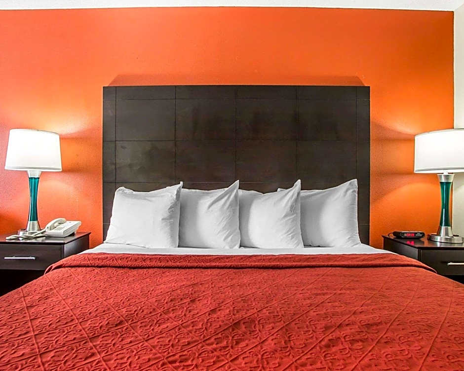 Quality Inn Morton At I-74