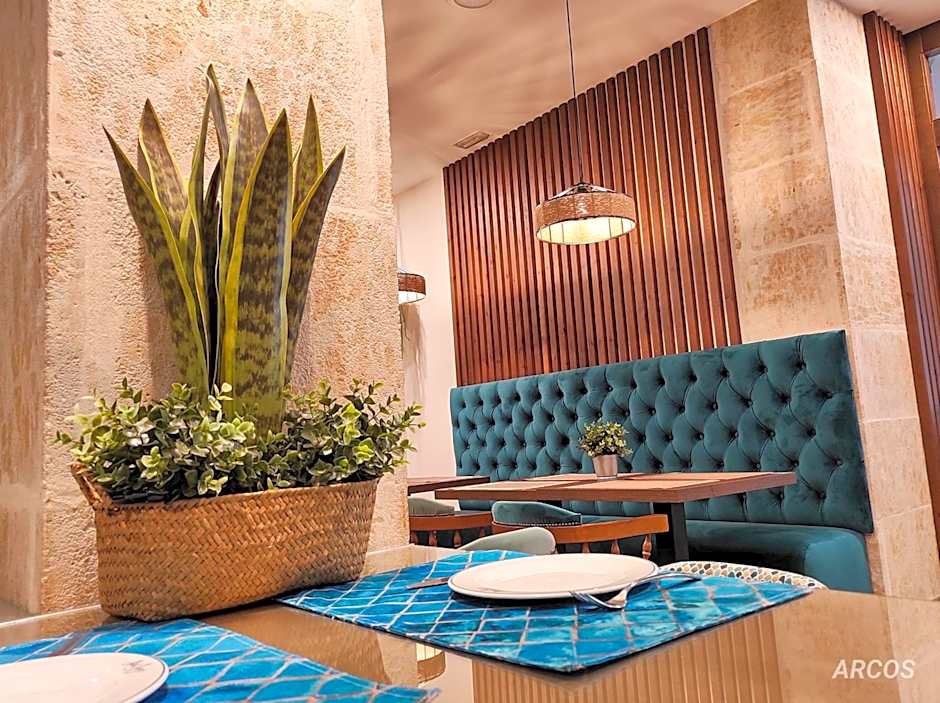 Hotel Arcos Catedral