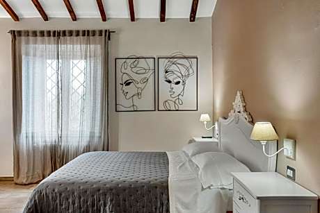 Queen Room with Pool View