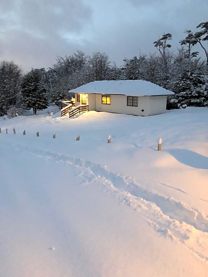 CabaÃ±as Del Martial