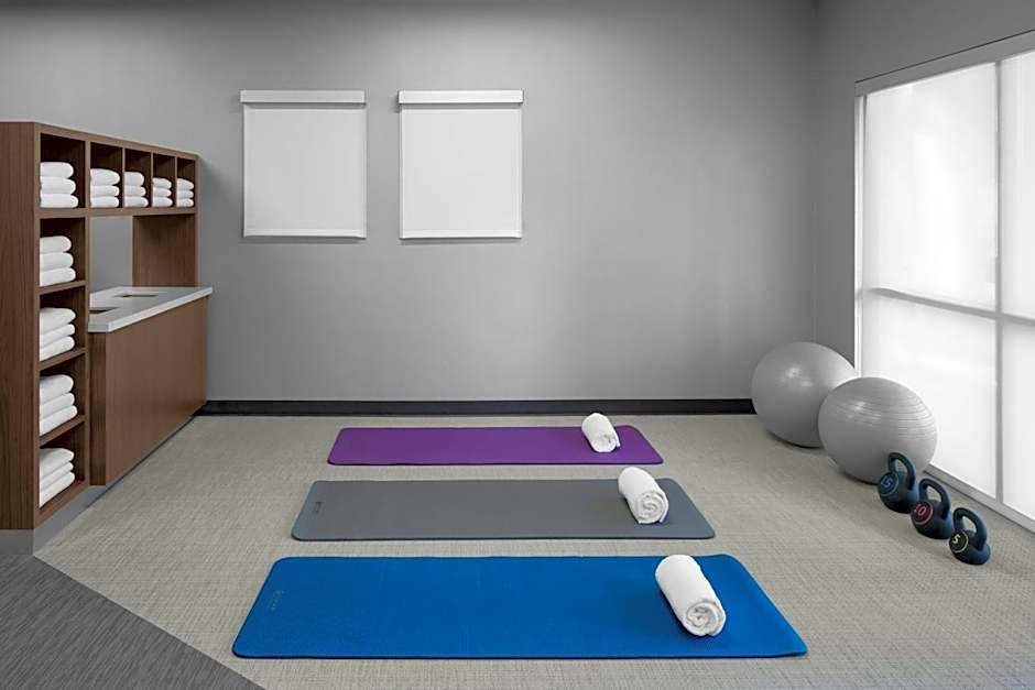 Courtyard by Marriott Los Angeles Burbank Airport