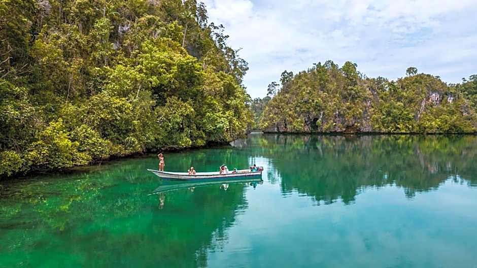Methos Homestay - Raja Ampat
