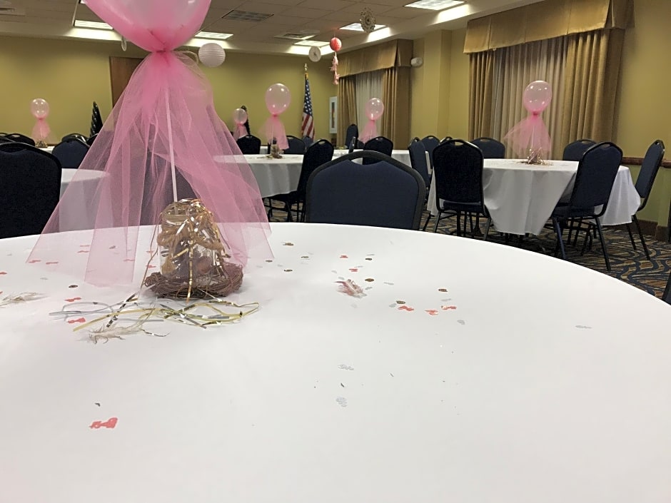 Holiday Inn Express Hotel & Suites Barstow By IHG
