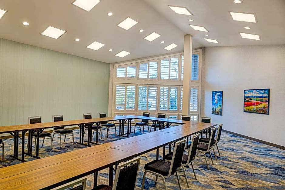 DoubleTree By Hilton Campbell - Pruneyard Plaza