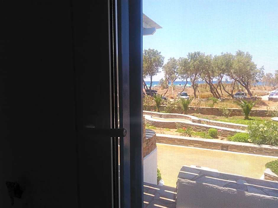 Nostos Beachfront Apartments & Studios