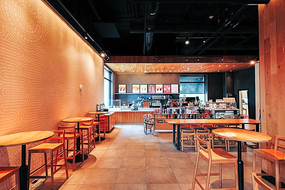DoubleTree By Hilton Guest Suites & Conf. Center Chicago Downers Grove