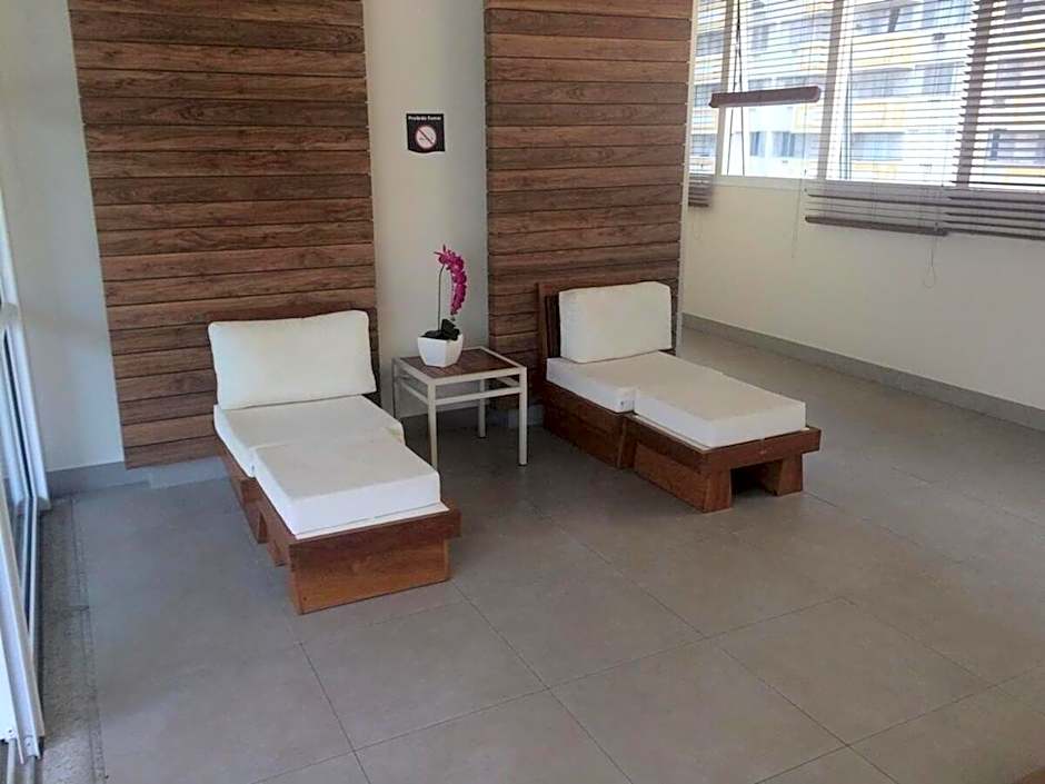 Vista Mar Unlimited Frente Mar Ar Condicionado Garagem Arrumação Andar Alto e piscina aquecida, sauna e muito mais!