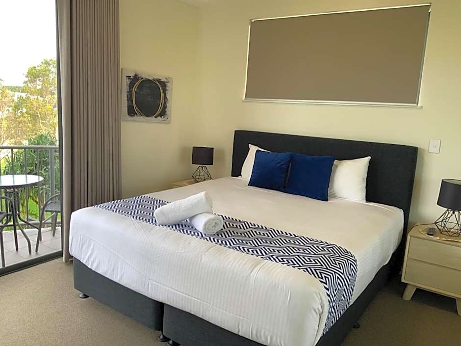 Meridian Alex Beach Apartments