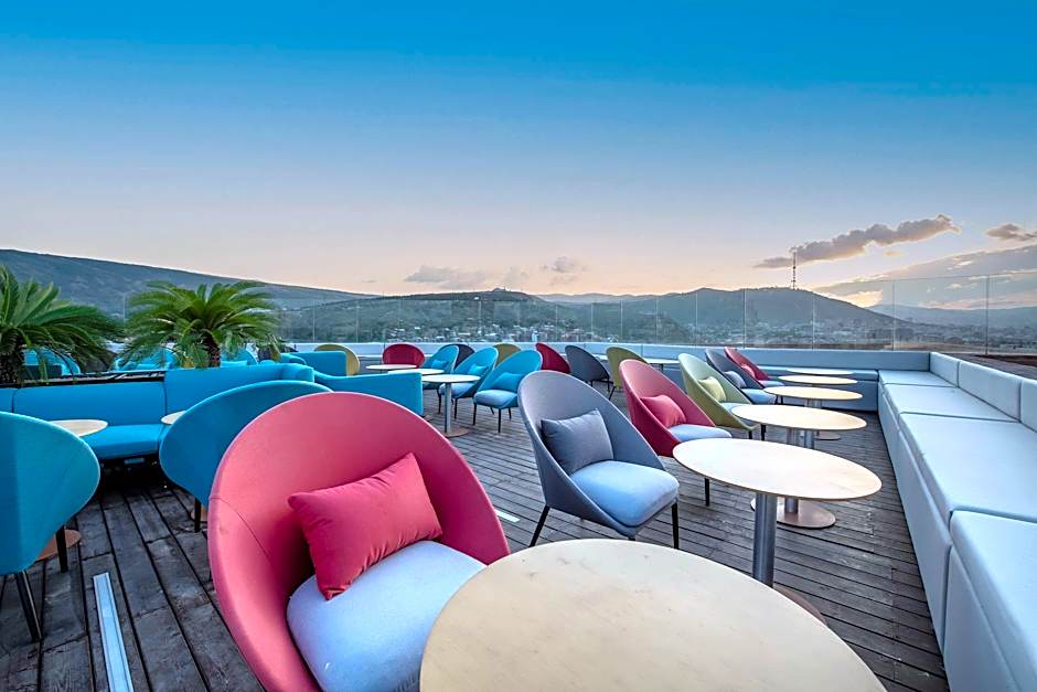 Golden Tulip Design Tbilisi