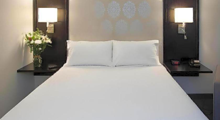 Park Pointe Hotel