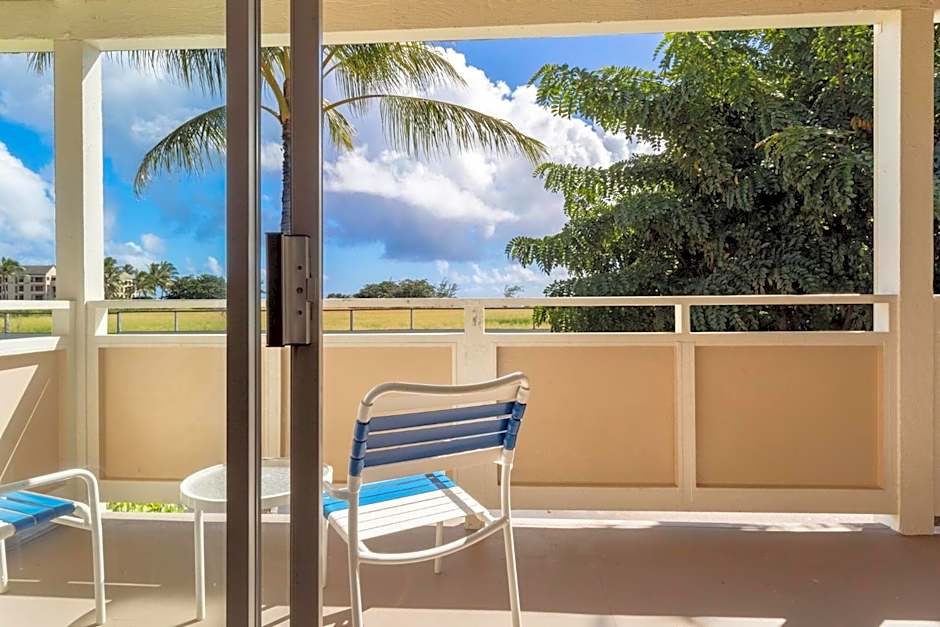 Plantation Hale Suites