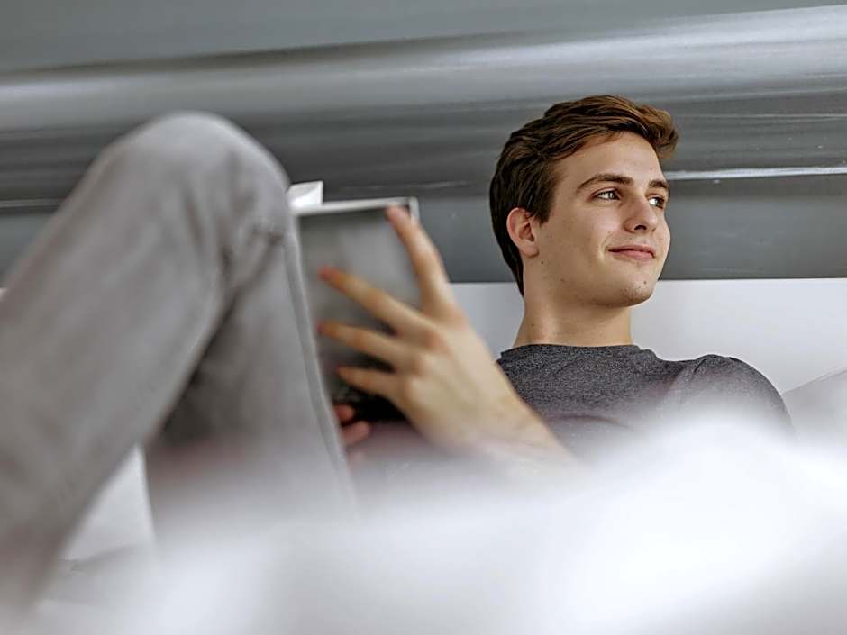 greet Berlin Alexanderplatz