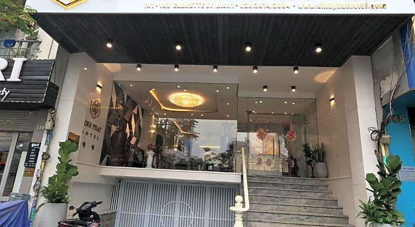 Dinh Phat Hotel