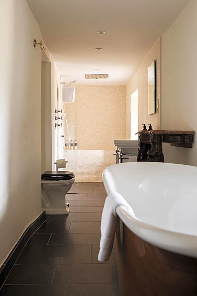 Mingary Castle - Restaurant with Rooms