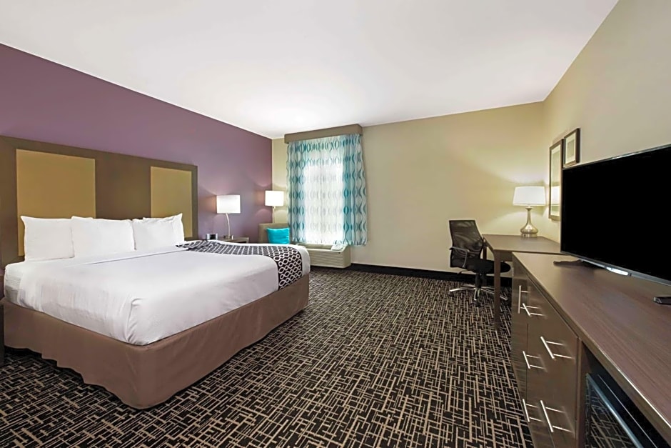 La Quinta Inn & Suites by Wyndham Lake Charles-Westlake