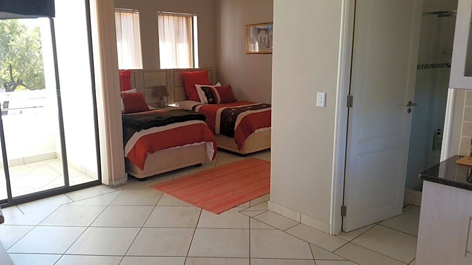 Casa Bianca Guest Lodge