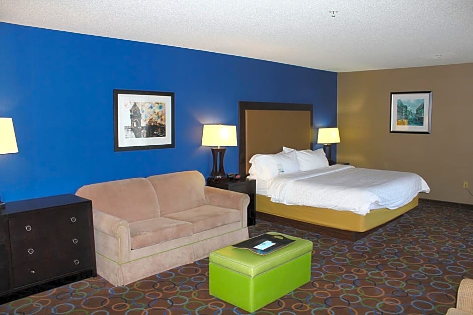 Holiday Inn Express Hotel & Suites Manchester - Airport By IHG