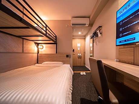 Semi Double Room with Loft Bed - Smoking