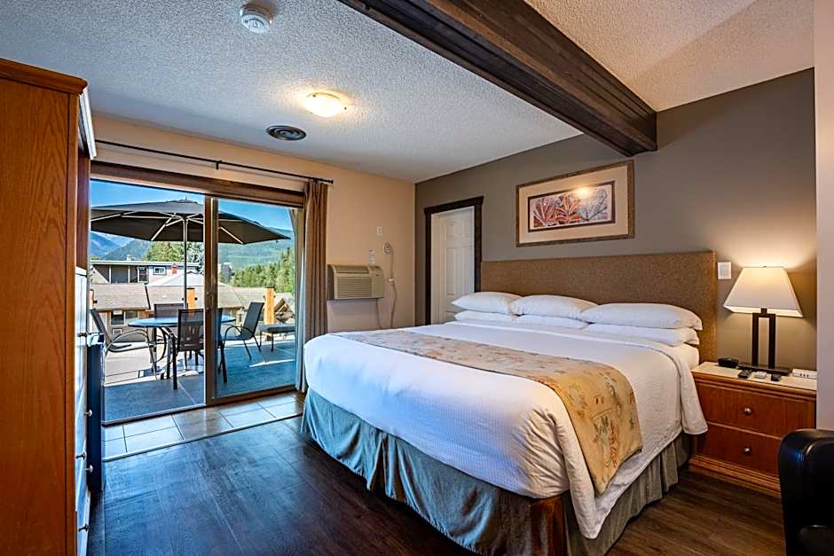 Swiss Chalet Motel
