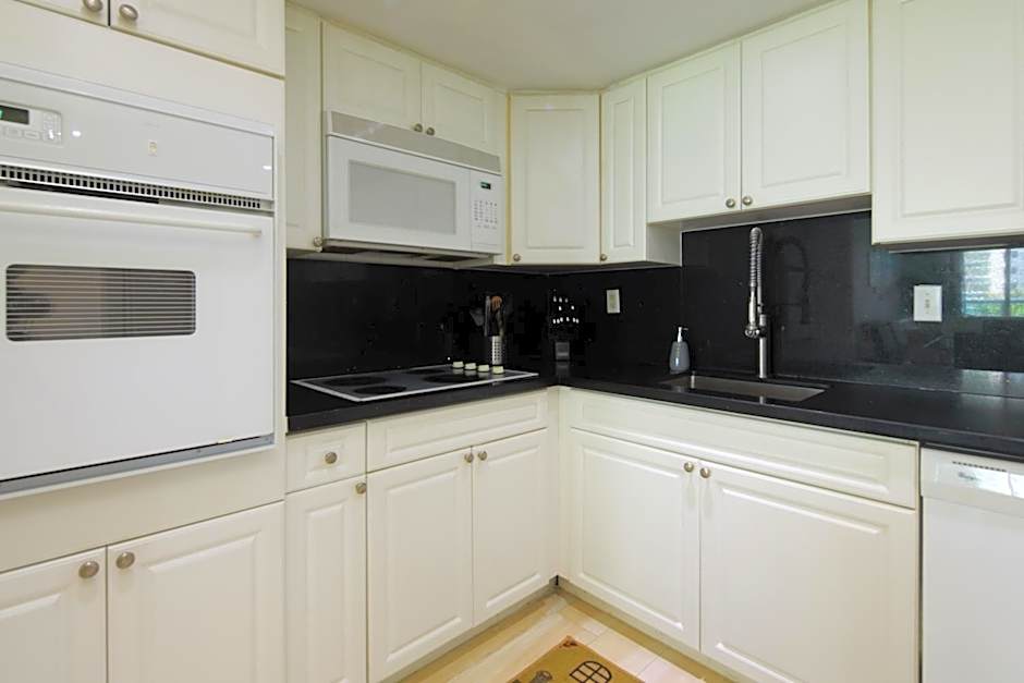 Sunny Isles Ocean Reserve Superb Condo Apartments