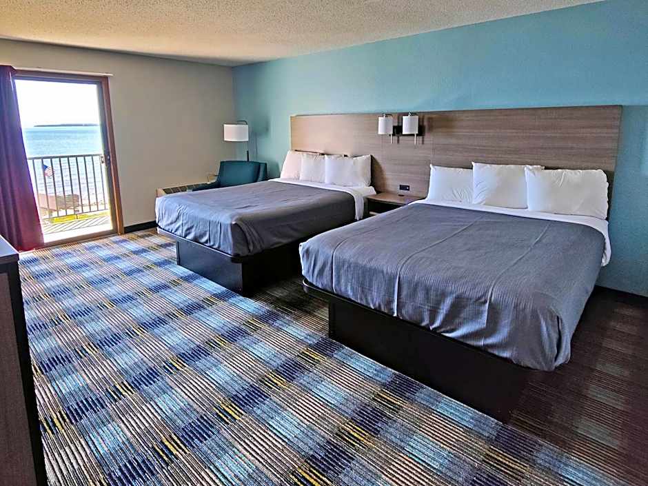 Bavarian Haus Lakefront Inn