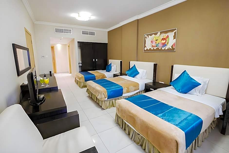 Crystal Plaza Hotel