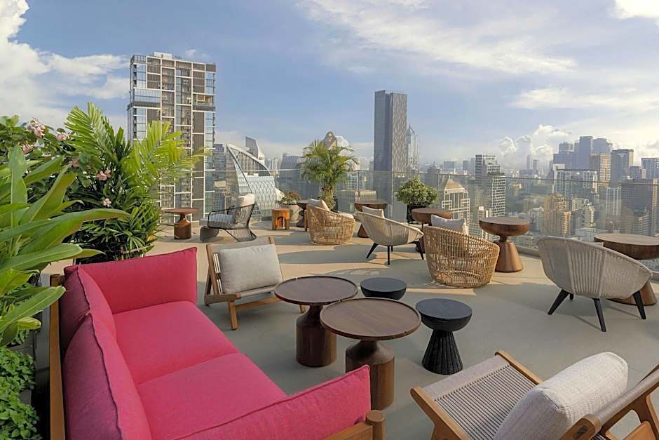 Moxy Bangkok Ratchaprasong