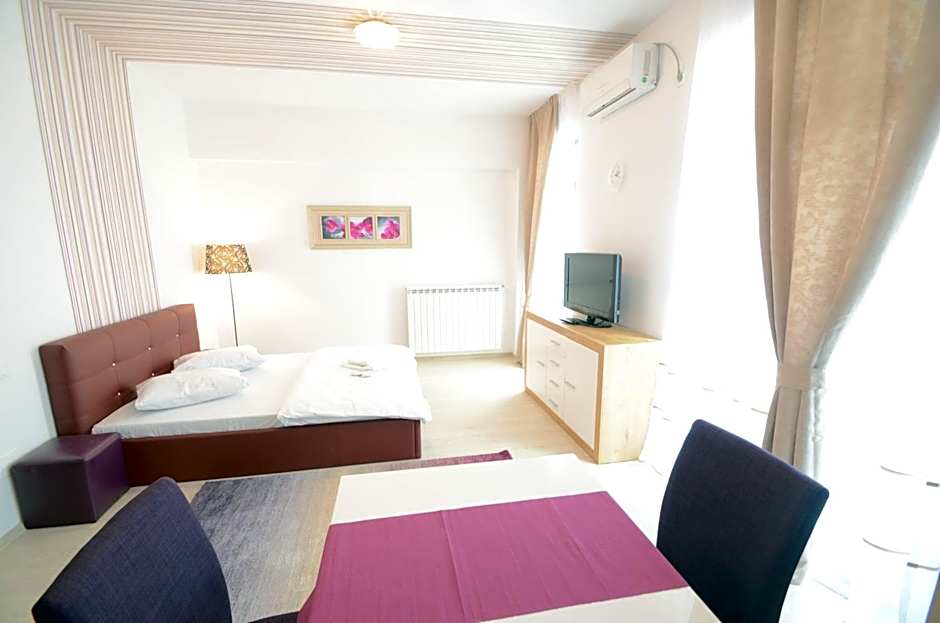 Uptown Residence Apartments