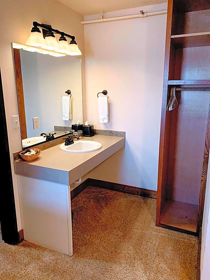 Iowa House Historic Inn