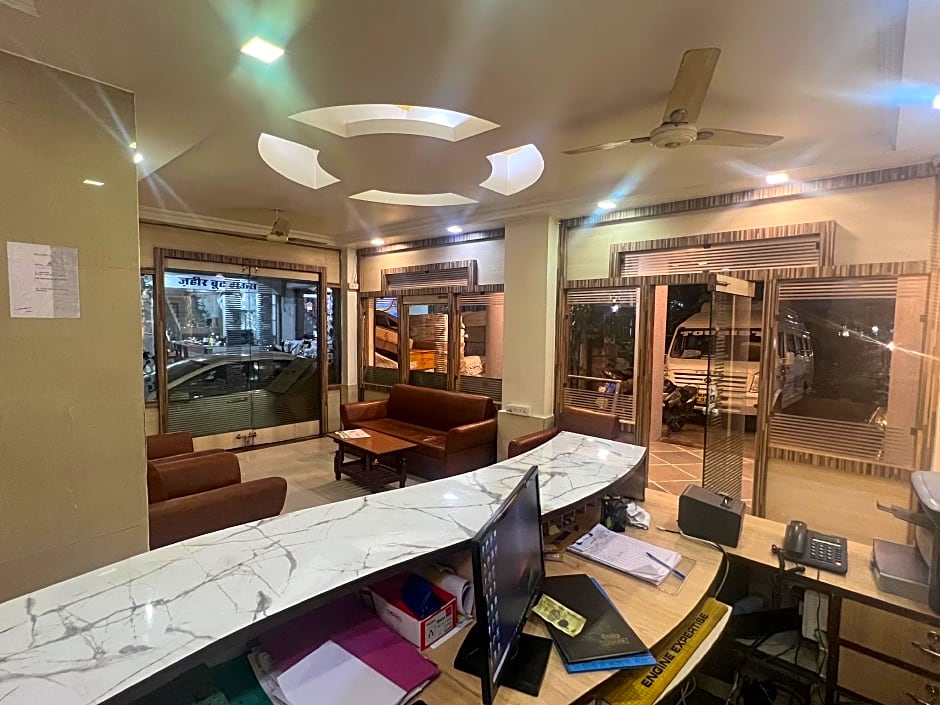 Hotel savera inn