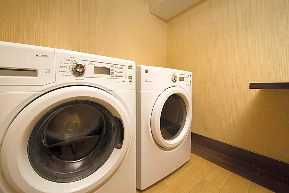 Fairfield Inn & Suites by Marriott Albany East Greenbush