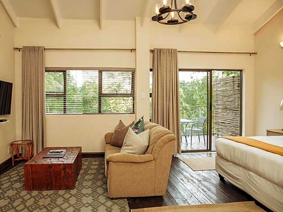 Bushbaby Valley Lodge