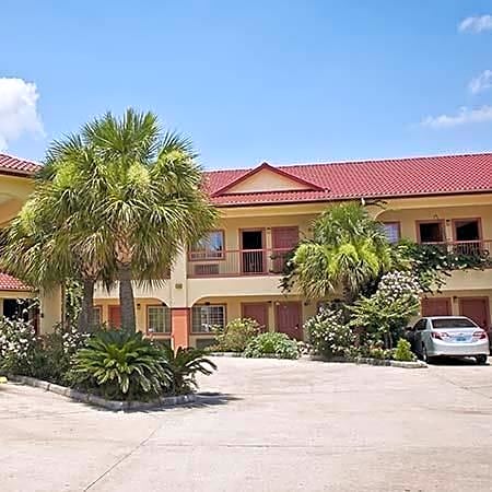 Crystal Inn 249 North