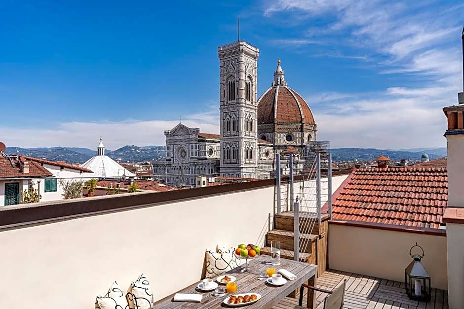 Repubblica Firenze Luxury Apartments | UNA Esperienze