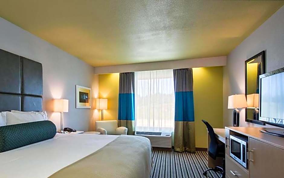 Holiday Inn Express & Suites Carlisle By IHG