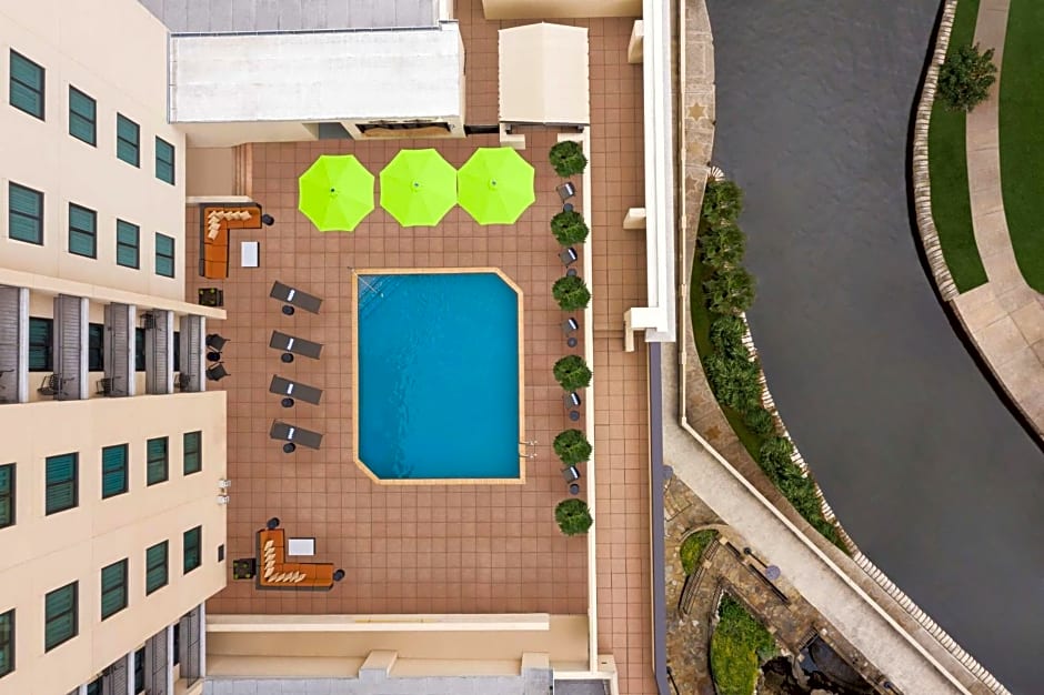 Embassy Suites By Hilton San Antonio Riverwalk-Downtown
