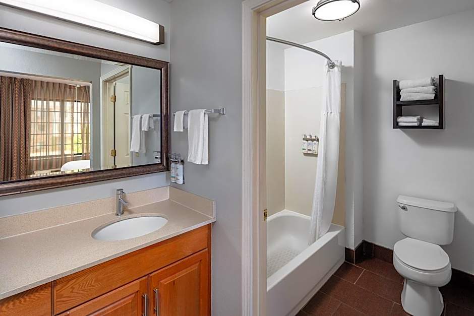 Staybridge Suites O'Fallon Chesterfield By IHG