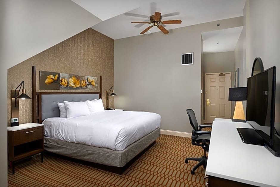 Virginia Crossings Hotel, Tapestry Collection by Hilton