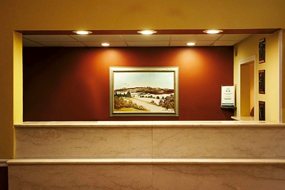 La Quinta Inn & Suites by Wyndham Radford