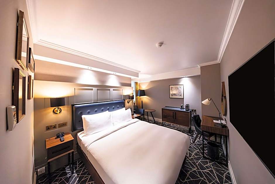 100 Queen's Gate Hotel London, Curio Collection by Hilton