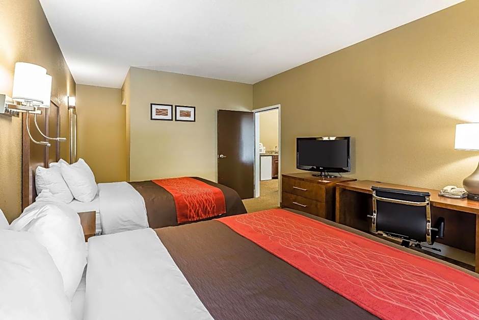 Comfort Inn & Suites Dalton West