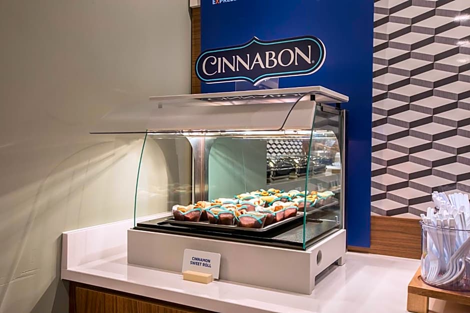 Holiday Inn Express and Suites Rock Hill By IHG