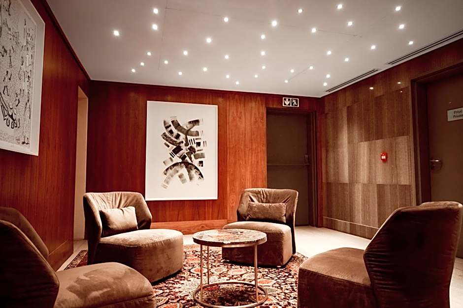 Hotel 2 Fevrier