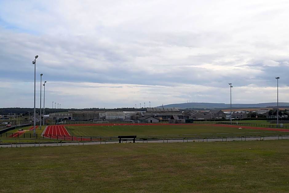 Cheers Cafe Bar & Tavern