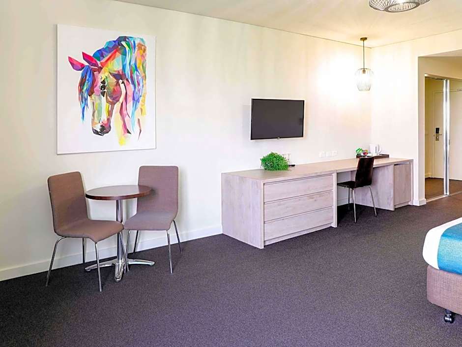 Mantra Melbourne Melton