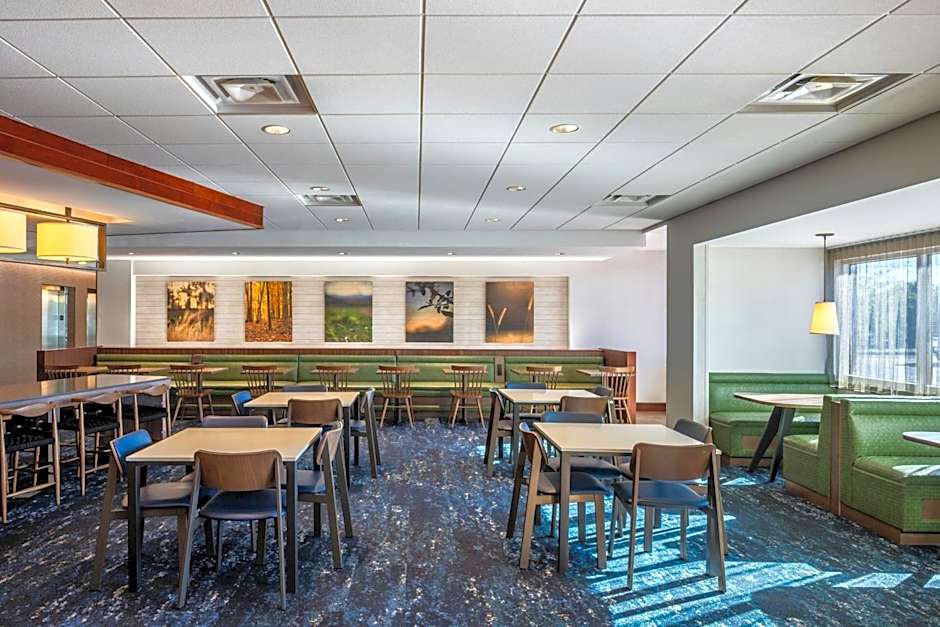 Fairfield Inn & Suites by Marriott Akron Stow