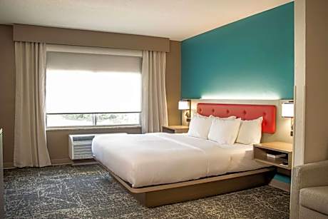One Bedroom King Suite with Sofa Bed - Non-Smoking