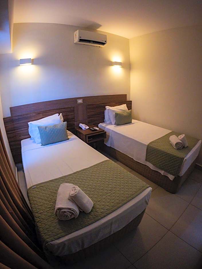 Ipe Center Hotel