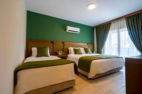 Triple Room with Balcony