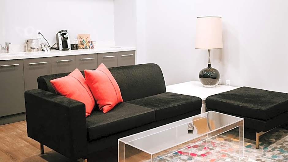 Photo 1 of 7 of Suite, Mobility Accessible, Roll in Shower